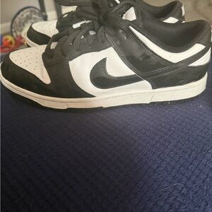 Nike Dunks size 11
